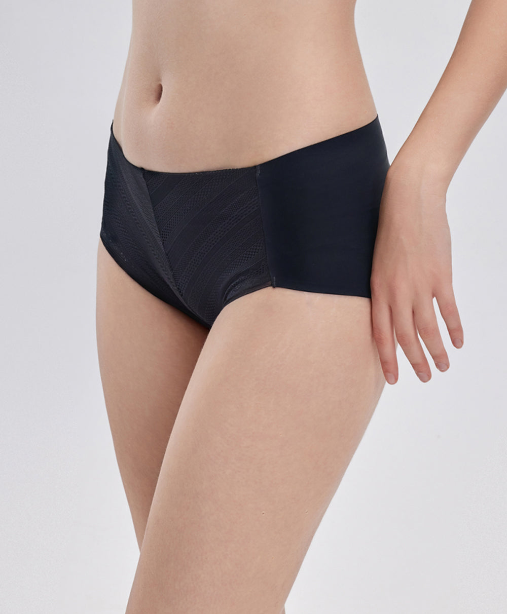 Comfy Shaper Laminated Seamless Hipster Panties -Black Color